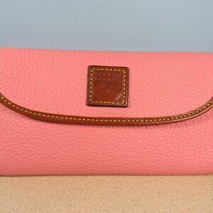 Dooney & Bourke Pebble Grain Continental Clutch Wallet PALE PINK, EUC